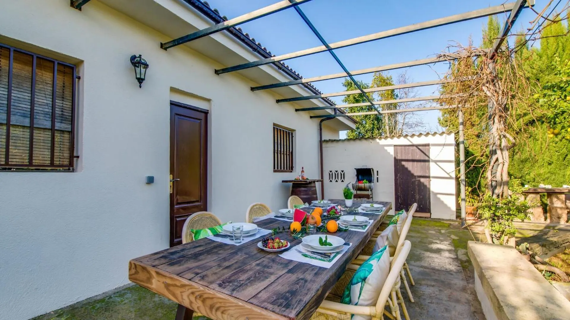 Spacious Country House With Garden アルクディア スペイン