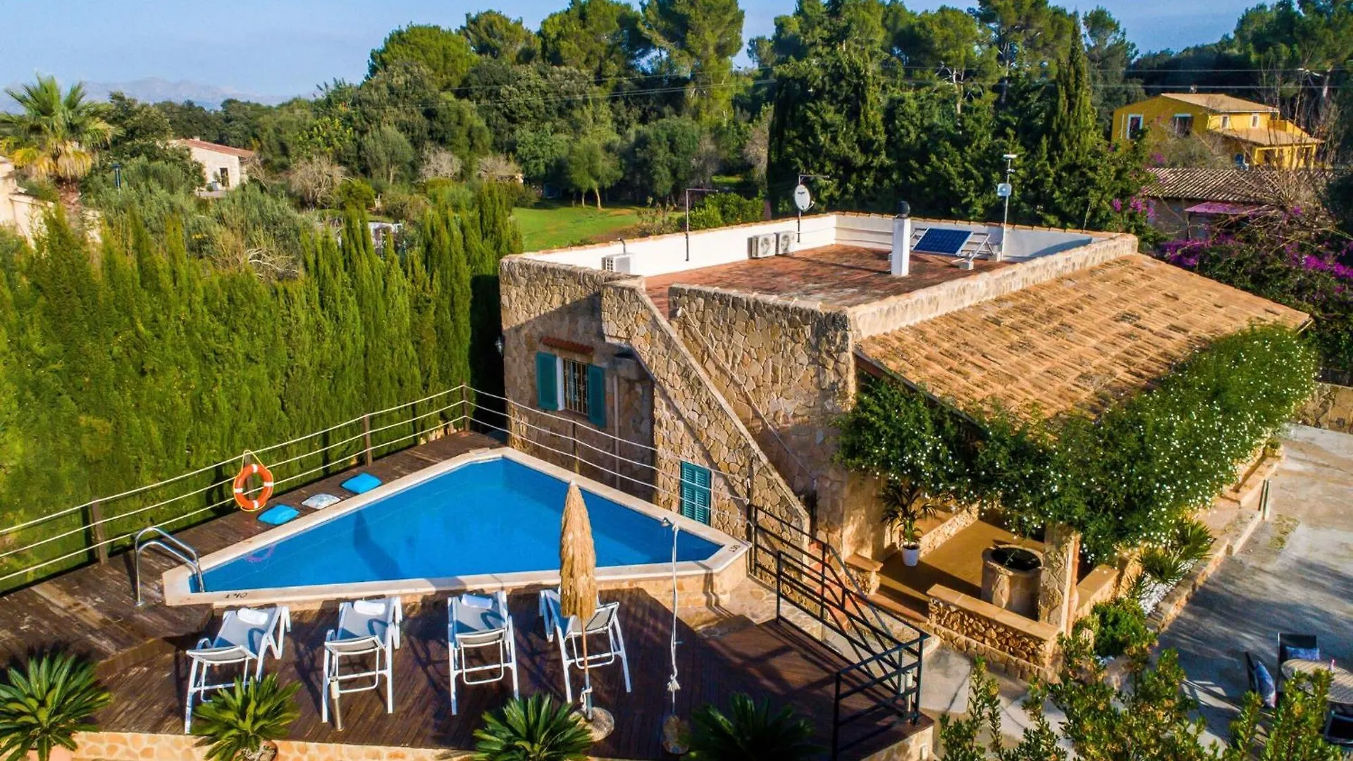 Spacious Country House With Garden Αλκούδια