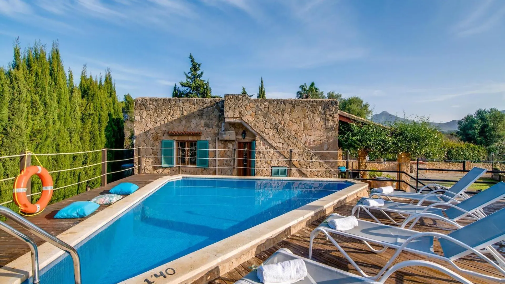 Spacious Country House With Garden Αλκούδια