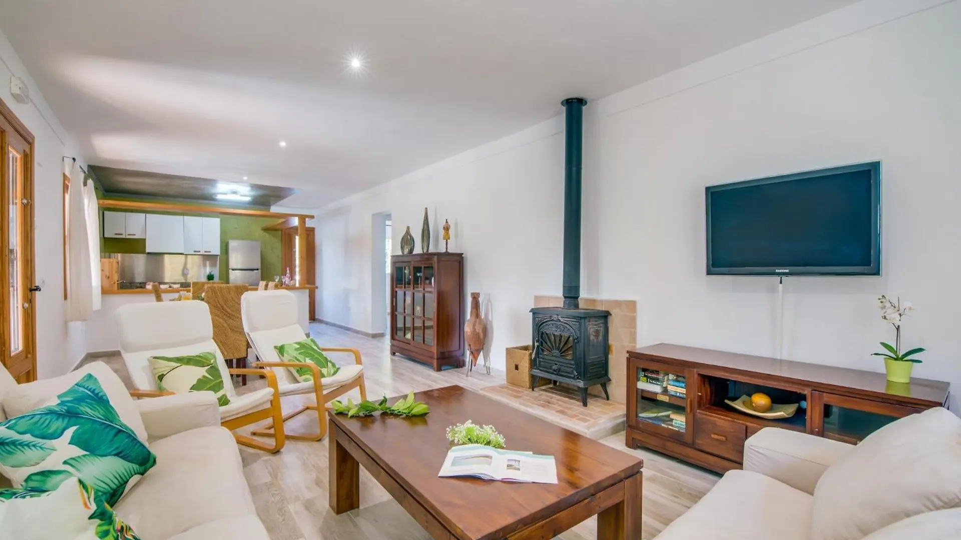 Spacious Country House With Garden Αλκούδια 0*,  Ισπανία