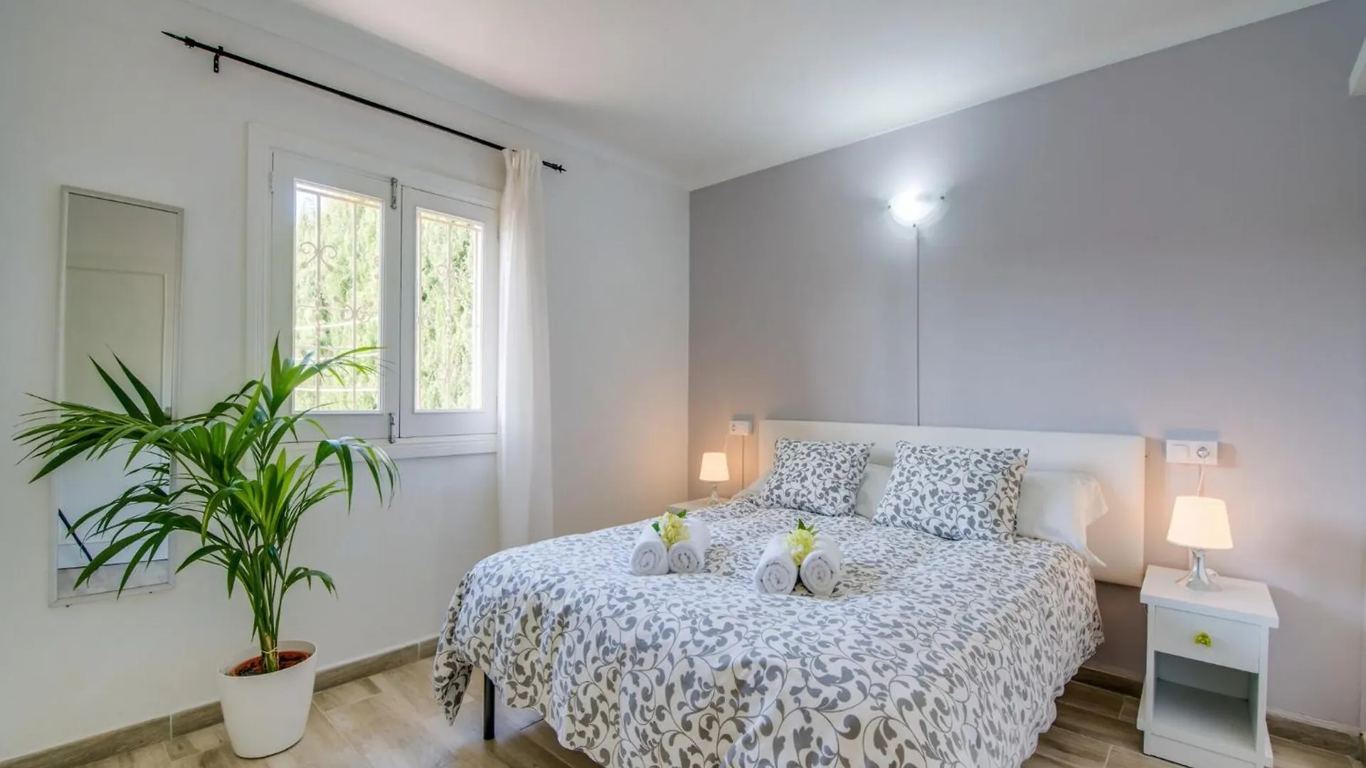 Σπίτι διακοπών Spacious Country House With Garden Αλκούδια Ισπανία